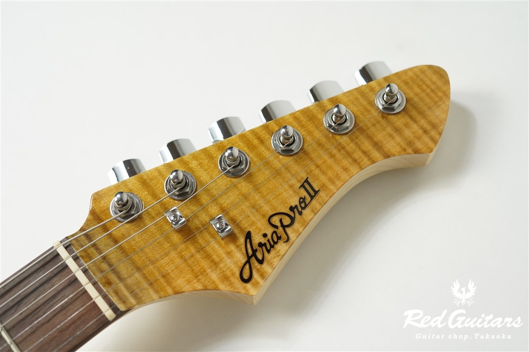 Aria Pro II 615-AE200（Yellow Gold） Amazon.co.jp: AriaProII 615-AE200 B YG Black Pickguard